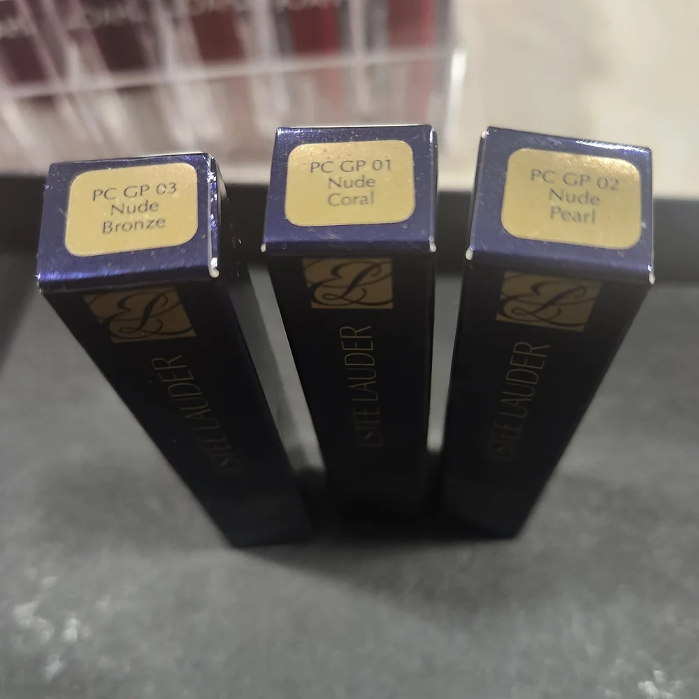 Estee Lauder Blue Lip Balm Gloss 3 Shade Nudes bronze, Nude Coral, Nude pearl